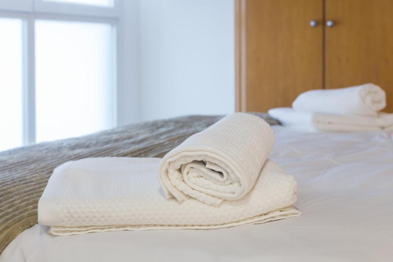 Piso Familiar Cerca Del Centro, Ac Y Wifi Gratis Apartman Valencia Kültér fotó