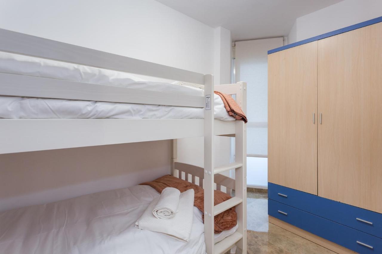 Piso Familiar Cerca Del Centro, Ac Y Wifi Gratis Apartman Valencia Kültér fotó