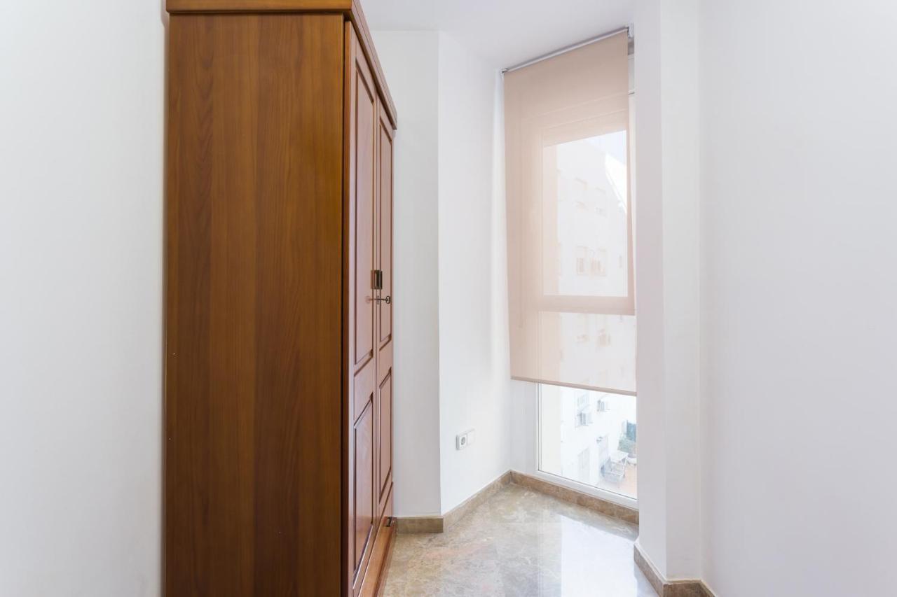 Piso Familiar Cerca Del Centro, Ac Y Wifi Gratis Apartman Valencia Kültér fotó