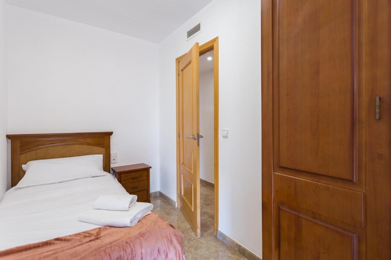 Piso Familiar Cerca Del Centro, Ac Y Wifi Gratis Apartman Valencia Kültér fotó