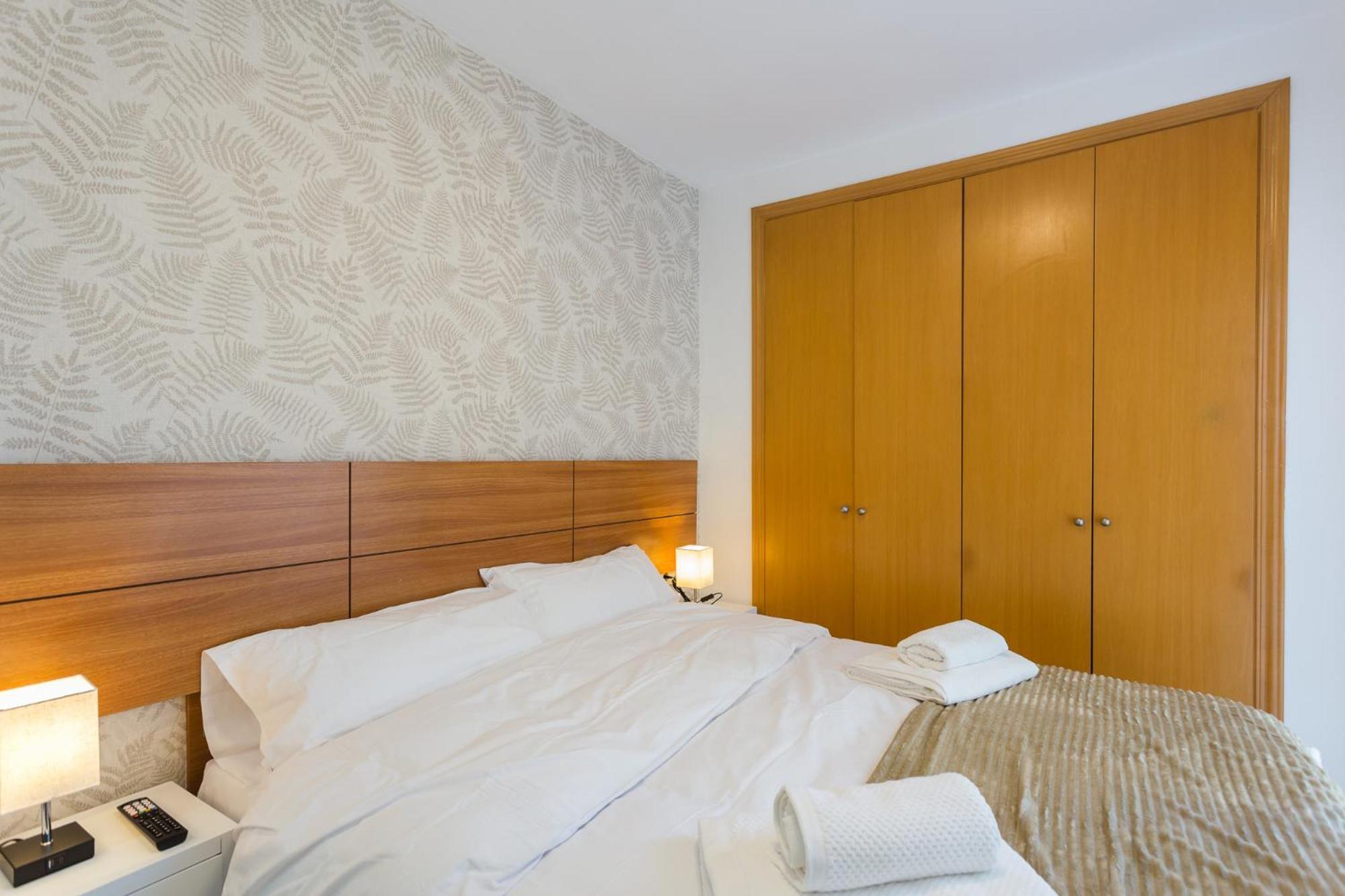 Piso Familiar Cerca Del Centro, Ac Y Wifi Gratis Apartman Valencia Kültér fotó